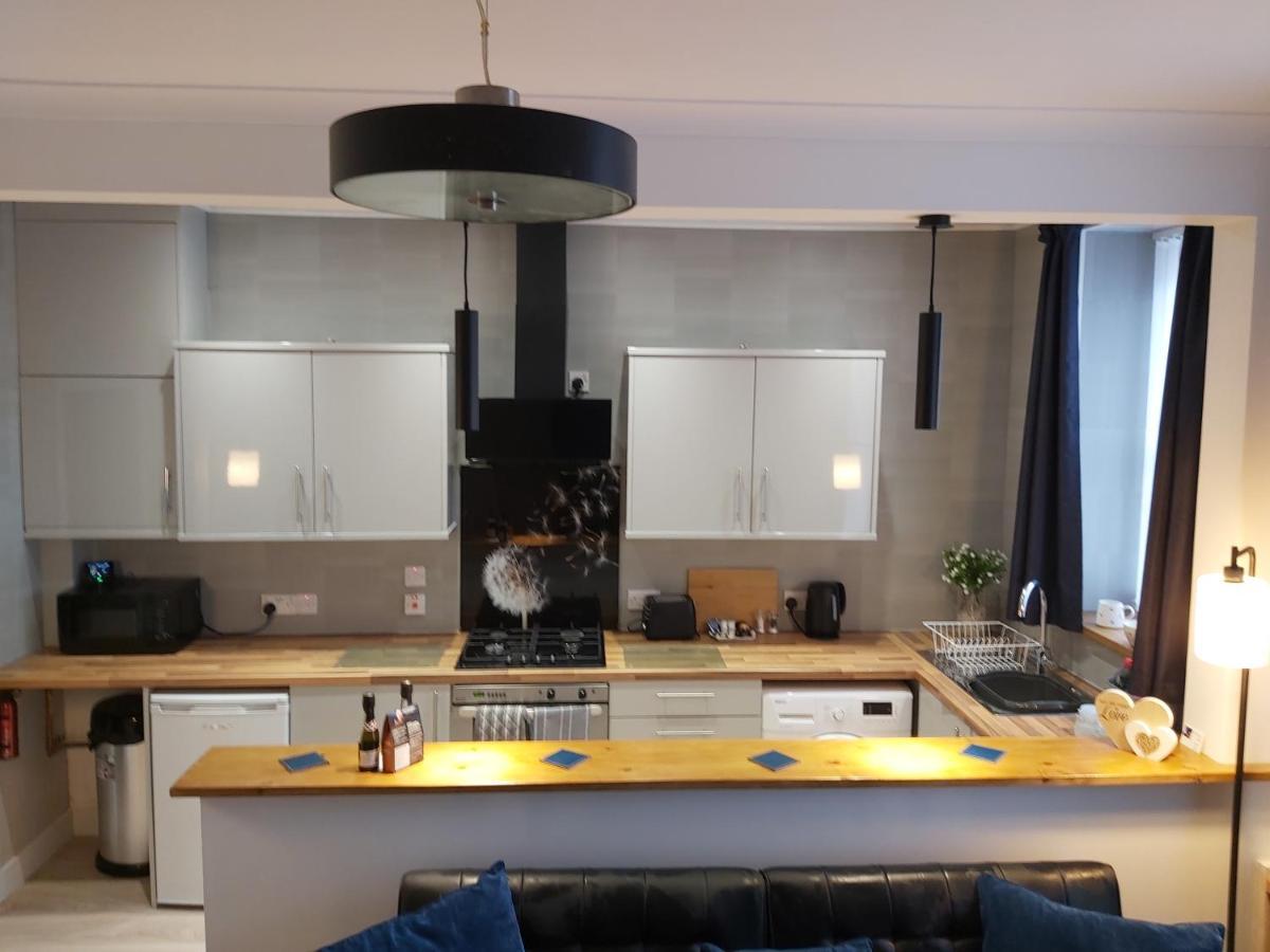 One Bedroom Flat, Very Close To Town Center. 奥本 外观 照片