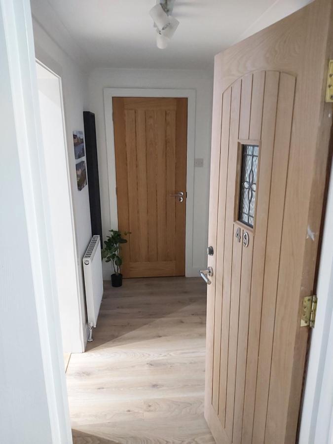 One Bedroom Flat, Very Close To Town Center. 奥本 外观 照片