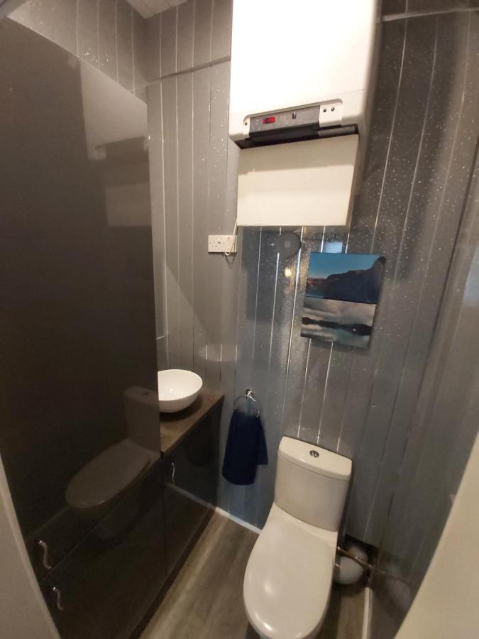 One Bedroom Flat, Very Close To Town Center. 奥本 外观 照片